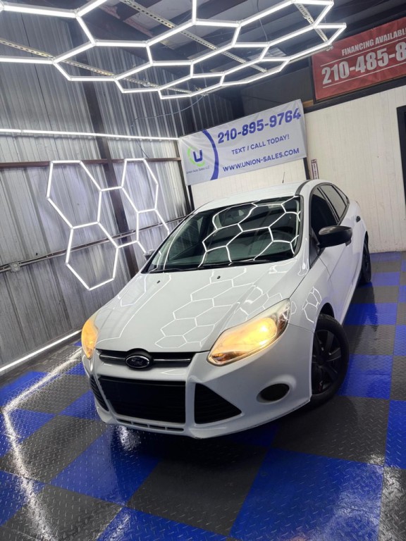 2014 Ford Focus Image 2