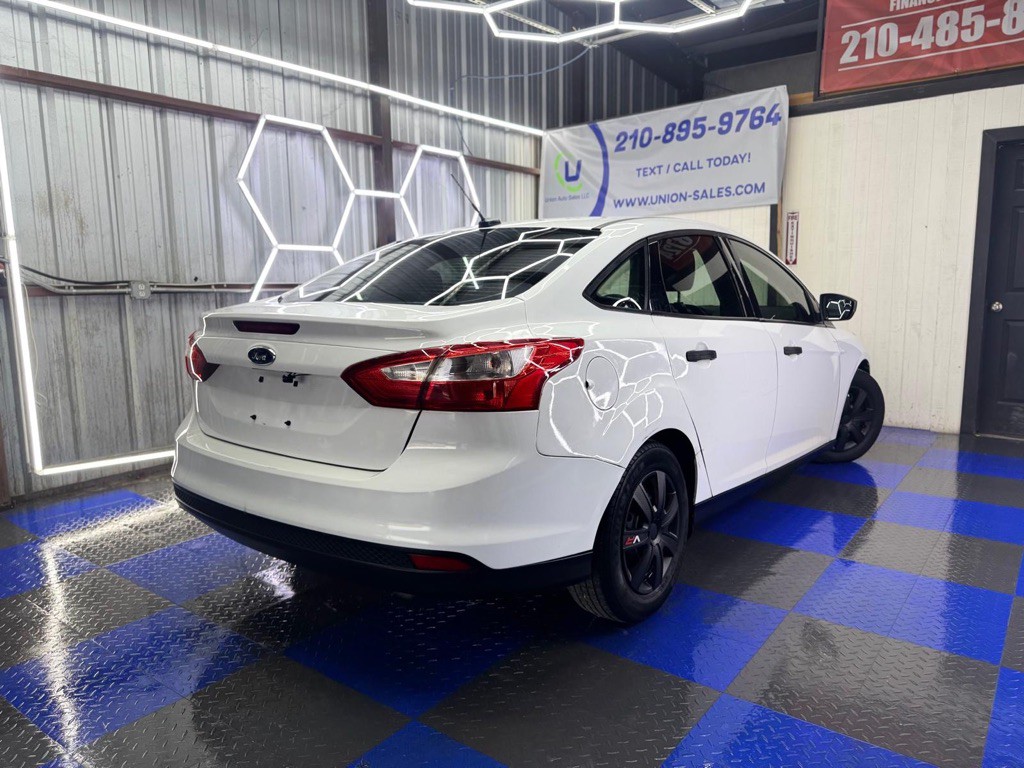 2014 Ford Focus Image 17