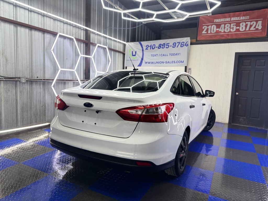 2014 Ford Focus Image 18