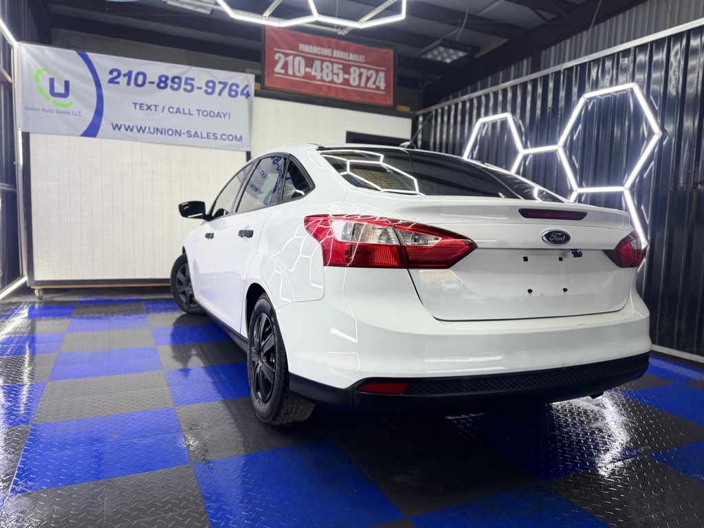 2014 Ford Focus Image 30