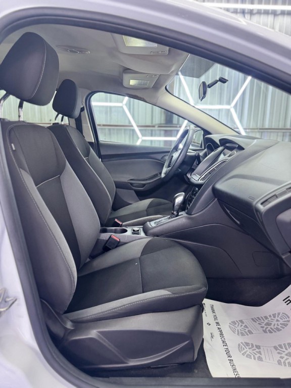 2014 Ford Focus Image 39