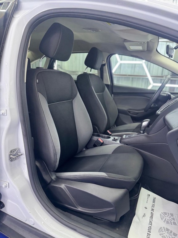 2014 Ford Focus Image 42