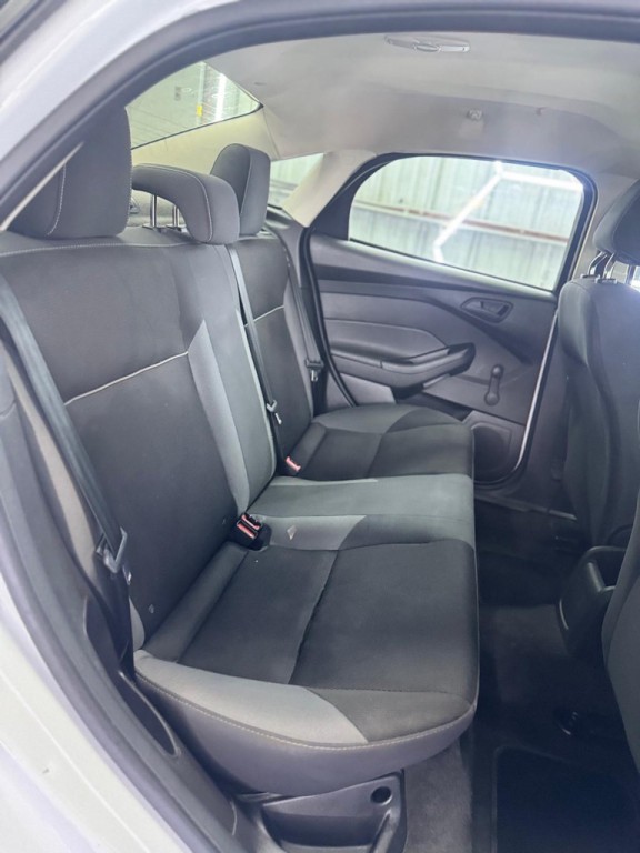 2014 Ford Focus Image 43