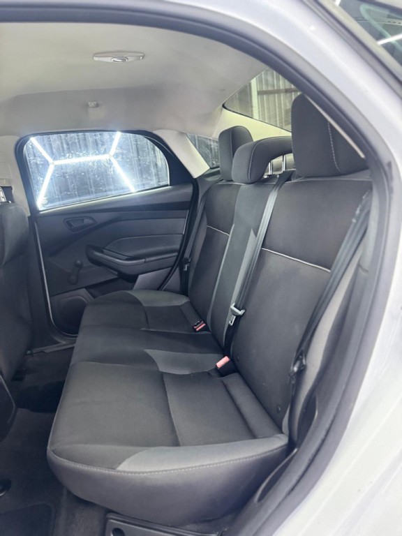 2014 Ford Focus Image 45