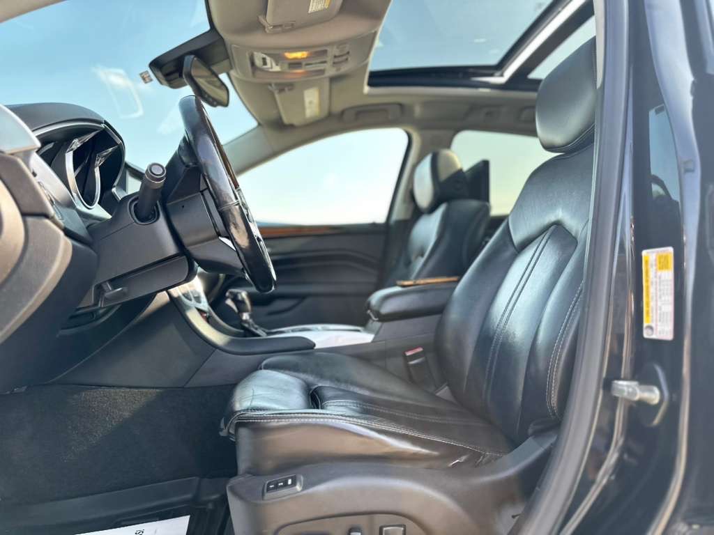 2012 Cadillac SRX Image 30