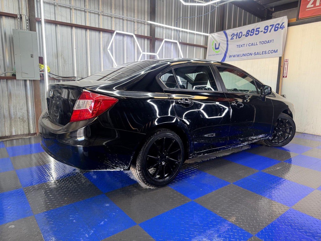 2012 Honda Civic Image 15