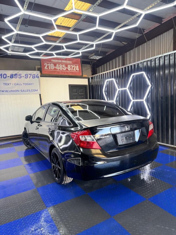 2012 Honda Civic Image 22