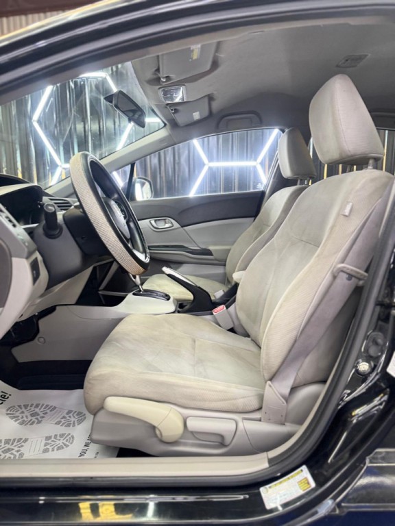 2012 Honda Civic Image 32