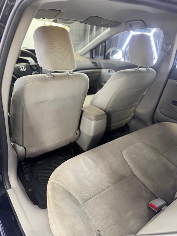 2012 Honda Civic Image 35
