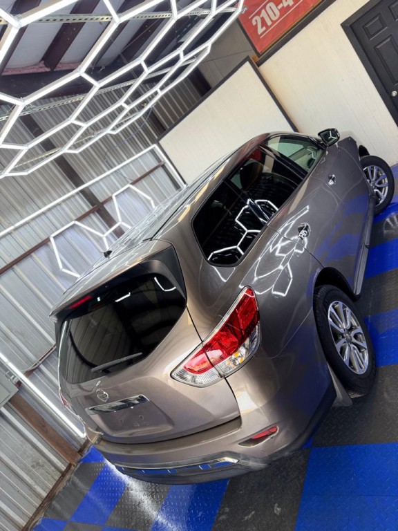 2013 Nissan Pathfinder Image 14