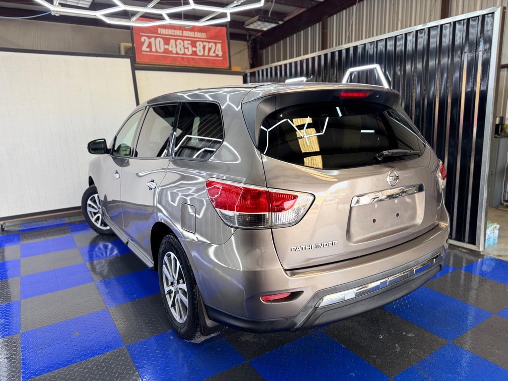2013 Nissan Pathfinder Image 19