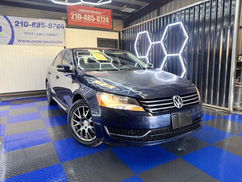 2013 Volkswagen Passat Image 4