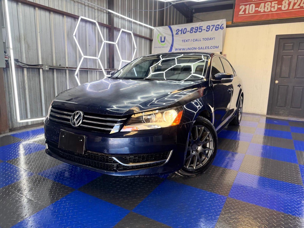2013 Volkswagen Passat Image 7