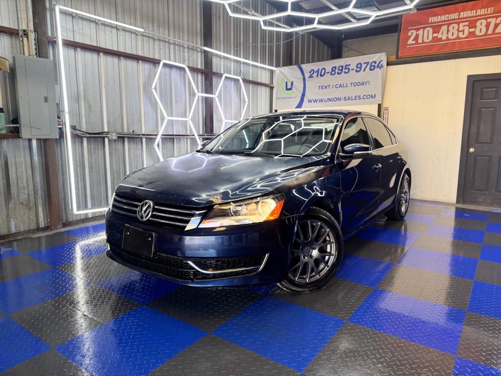 2013 Volkswagen Passat Image 9