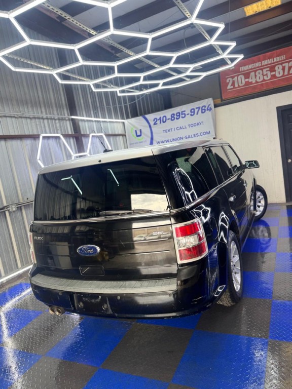 2011 Ford Flex Image 16