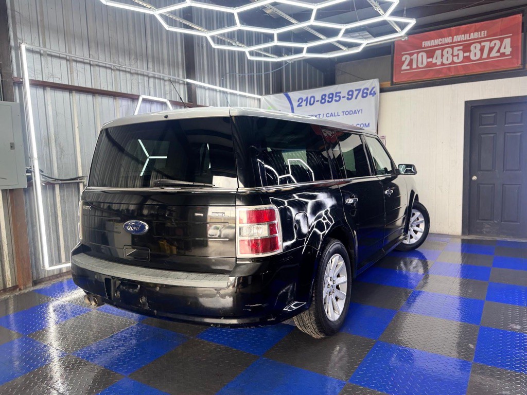 2011 Ford Flex Image 17