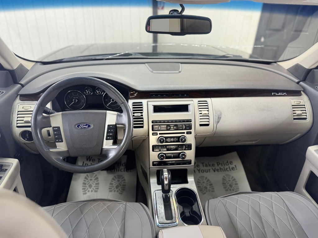 2011 Ford Flex Image 28