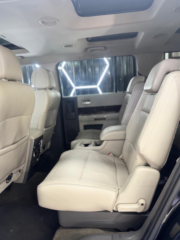 2011 Ford Flex Image 38