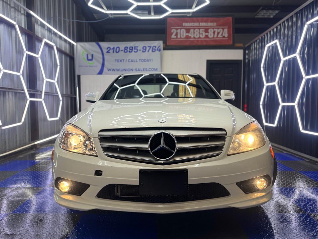 2009 Mercedes-Benz C-Class Image 6
