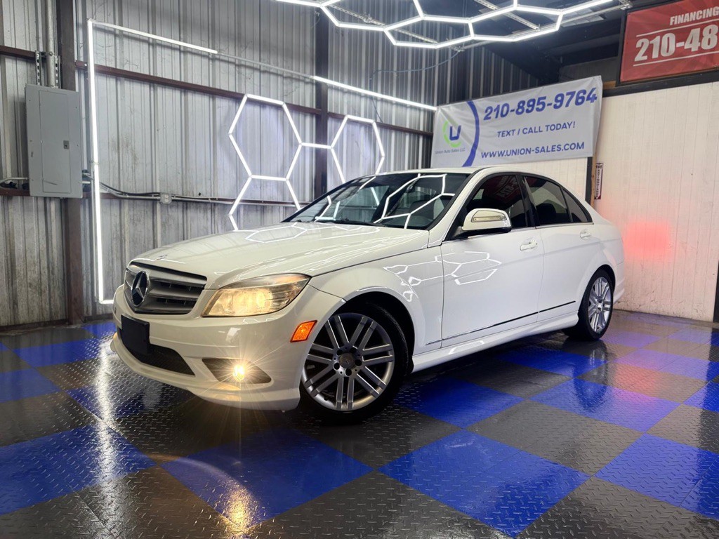 2009 Mercedes-Benz C-Class Image 7