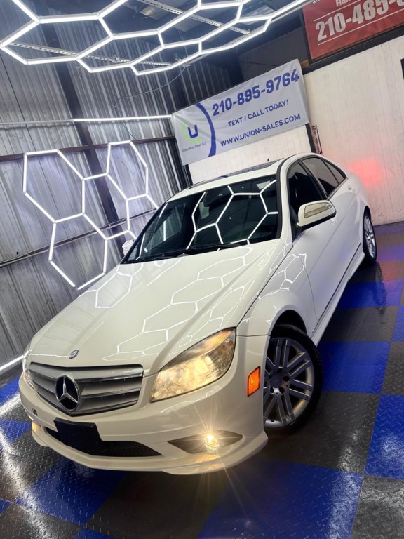 2009 Mercedes-Benz C-Class Image 13