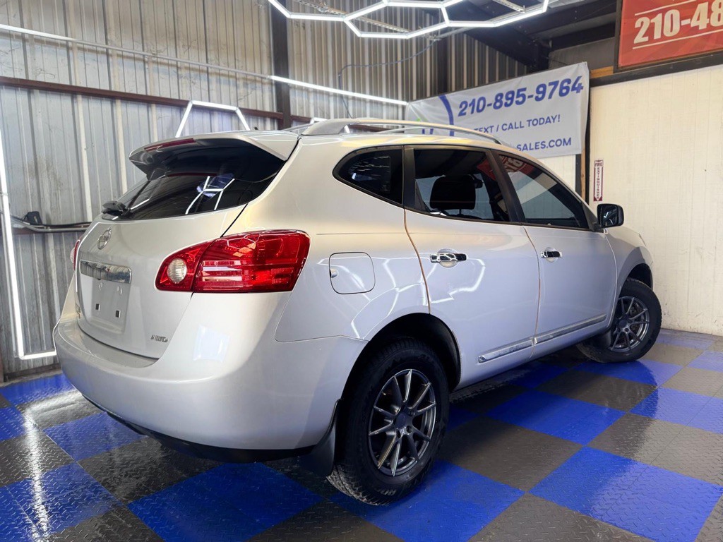 2014 Nissan Rogue Image 12