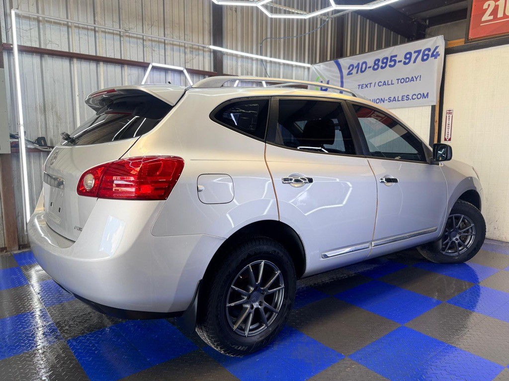 2014 Nissan Rogue Image 13