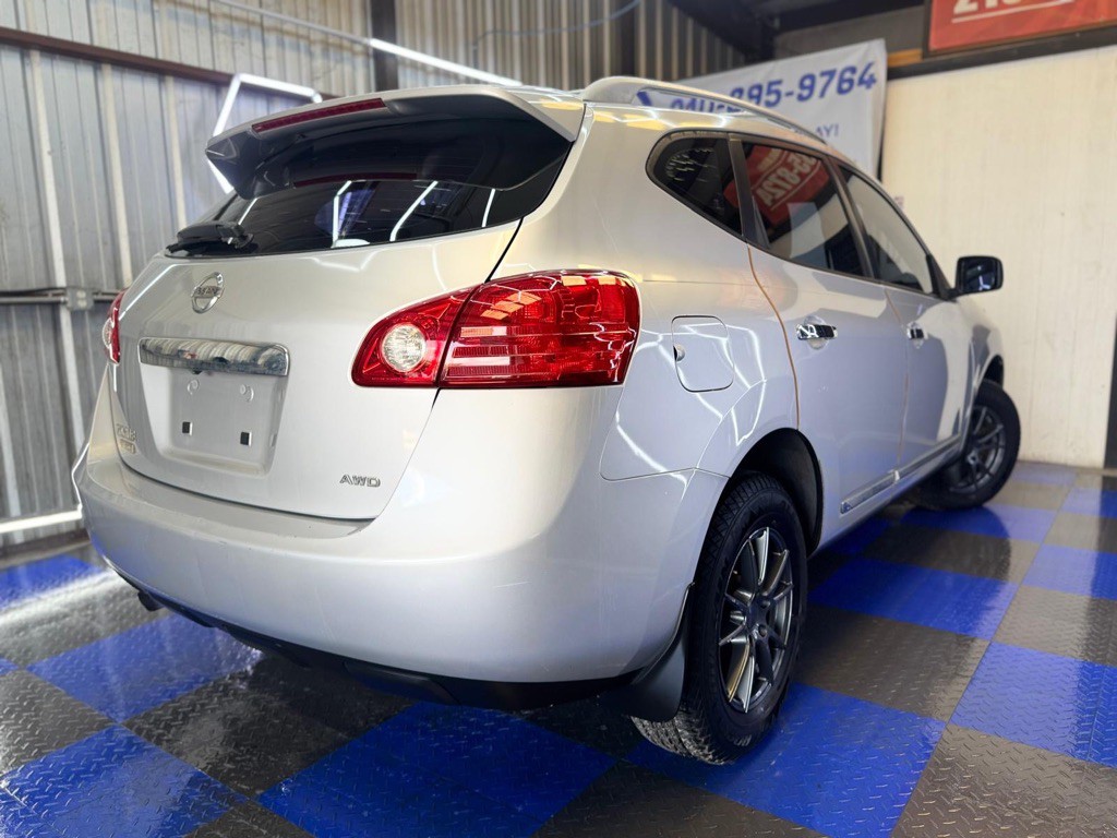 2014 Nissan Rogue Image 16
