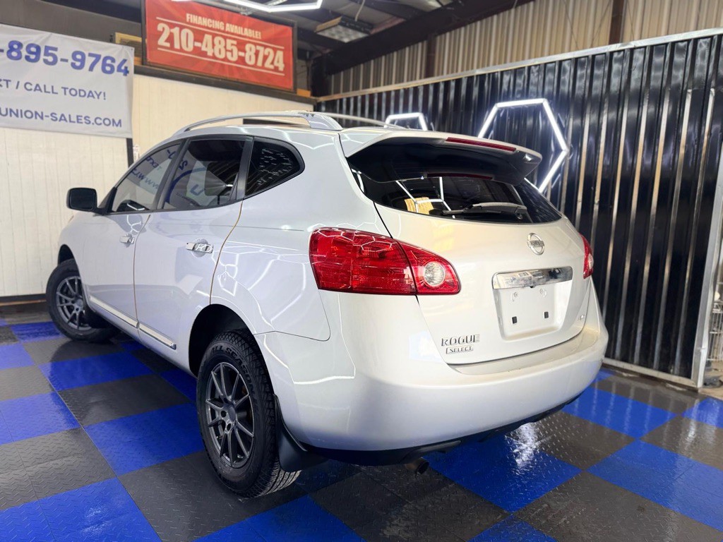 2014 Nissan Rogue Image 18