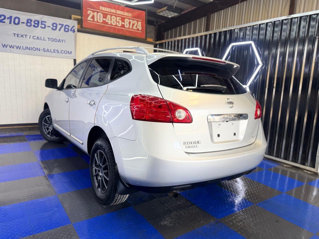 2014 Nissan Rogue Image 19