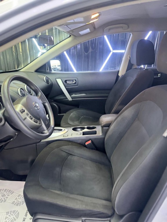 2014 Nissan Rogue Image 24