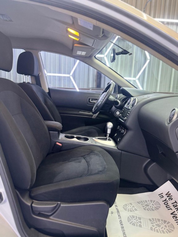 2014 Nissan Rogue Image 30