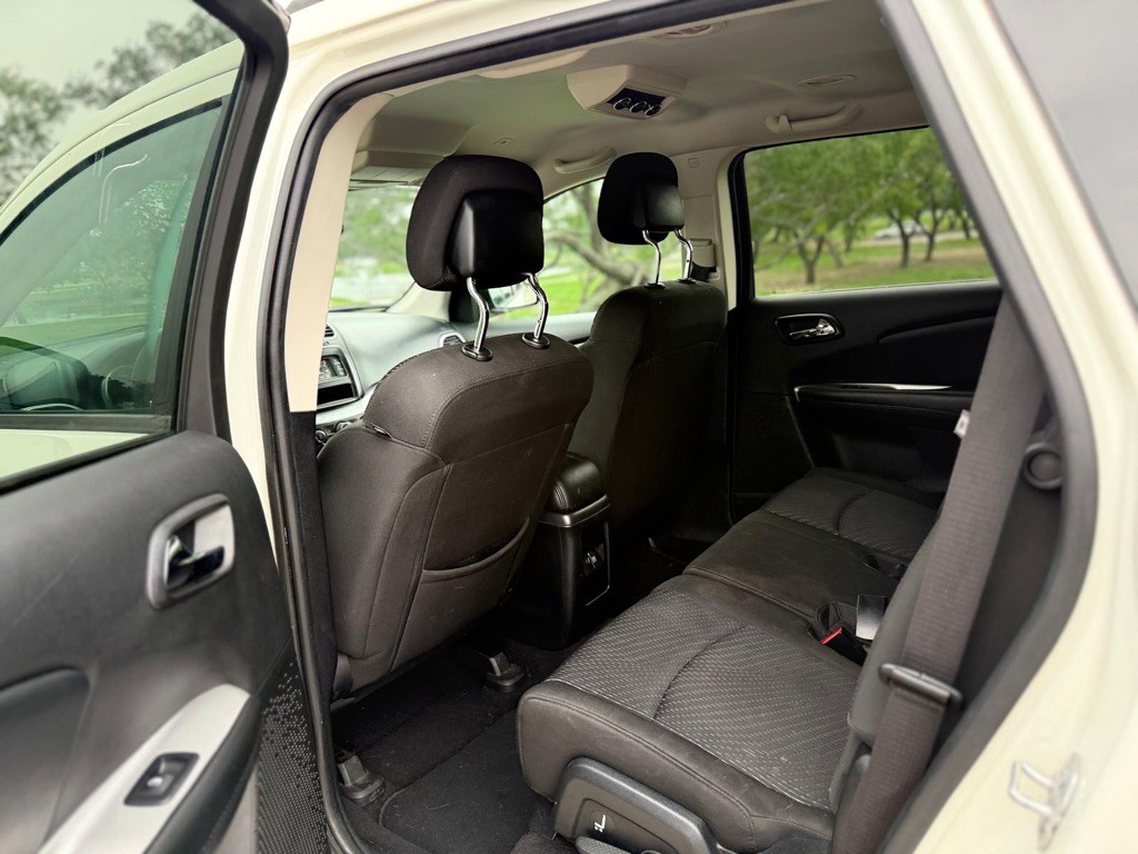 2018 Dodge Journey Image 32