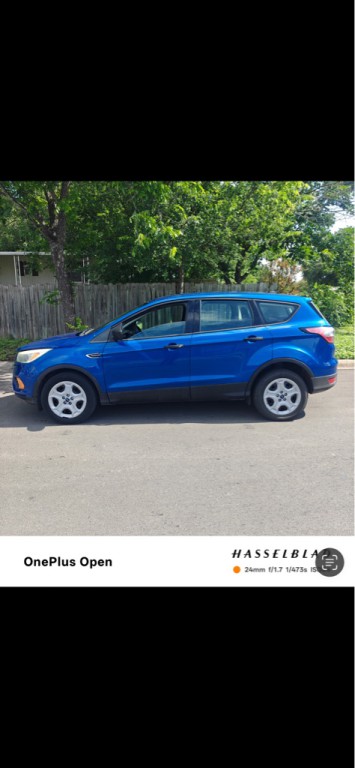 2017 Ford Escape Image 2