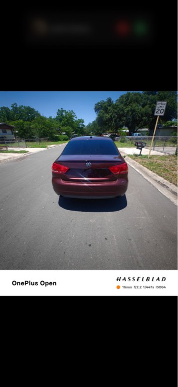 2013 Volkswagen Passat Image 3