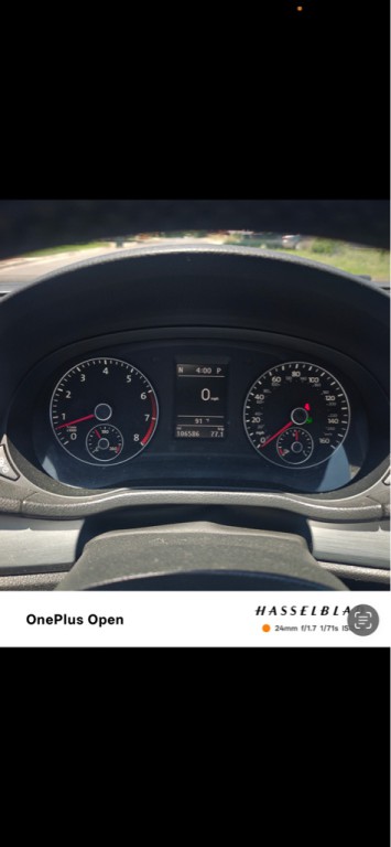 2013 Volkswagen Passat Image 9
