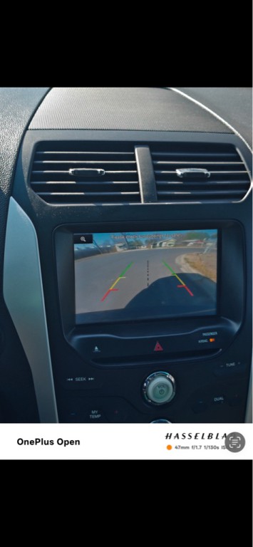 2015 Ford Explorer Image 9