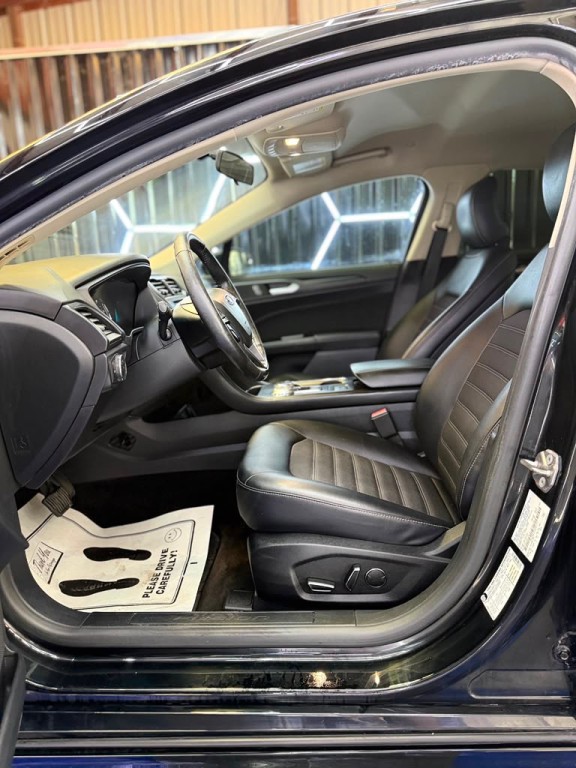 2018 Ford Fusion Image 24