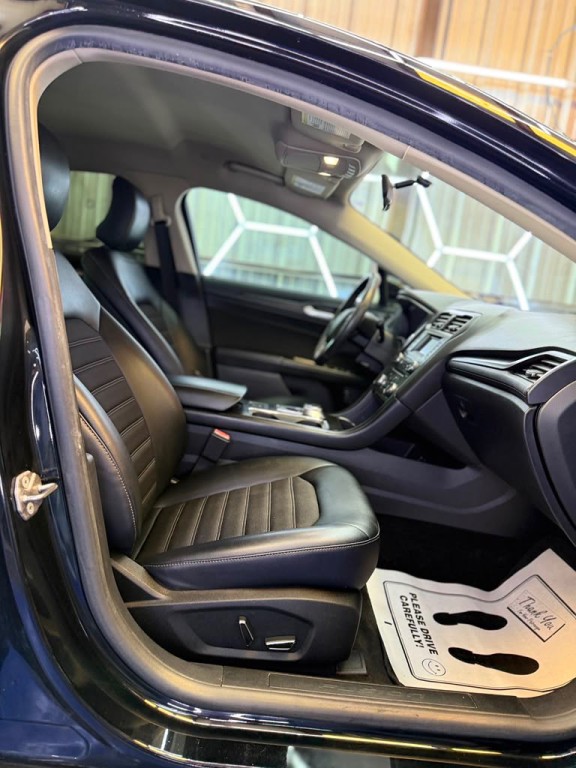 2018 Ford Fusion Image 30
