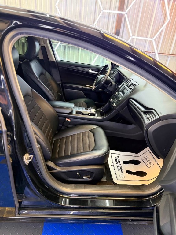 2018 Ford Fusion Image 32