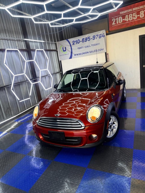 2011 MINI Cooper Image 4