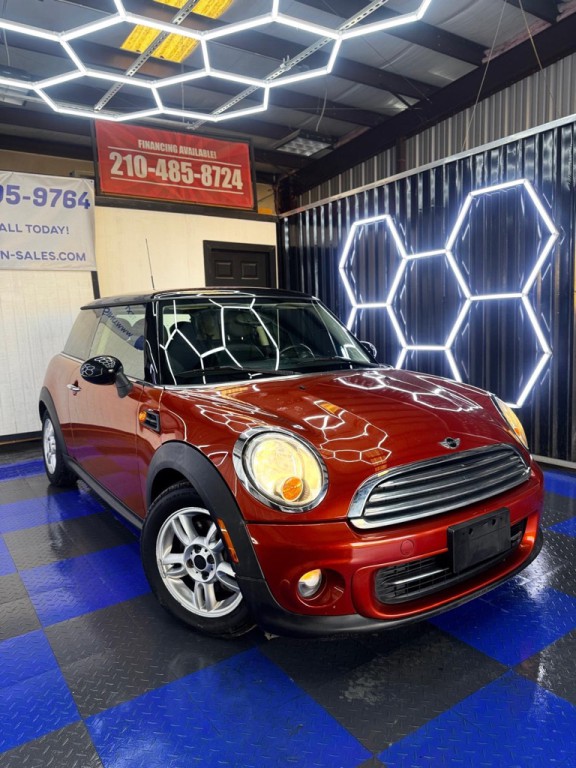 2011 MINI Cooper Image 8