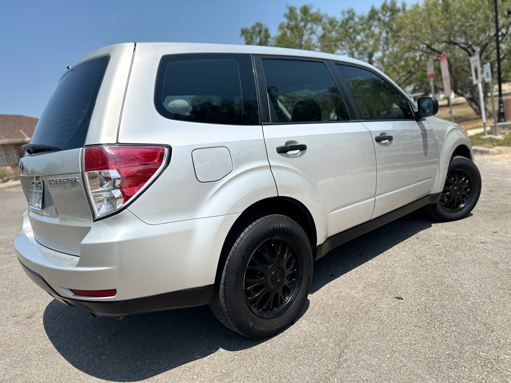 2009 Subaru Forester Image 28
