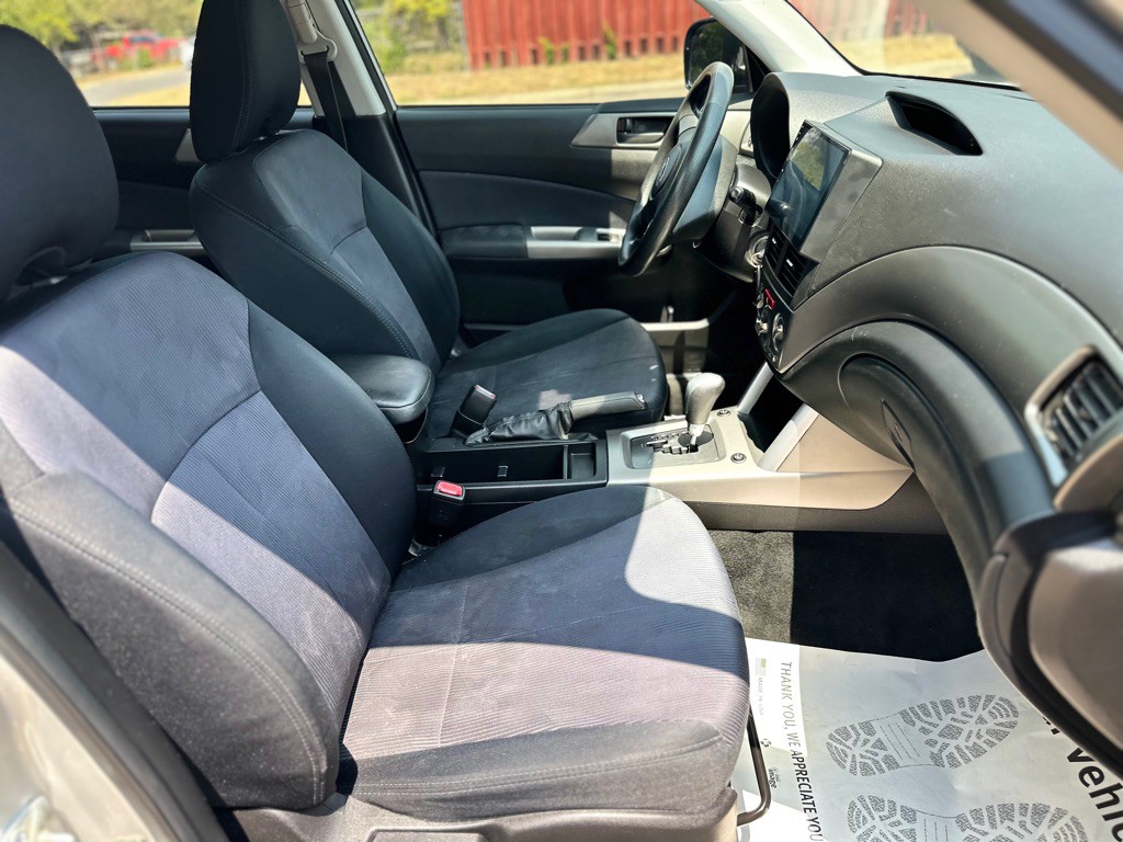 2009 Subaru Forester Image 40