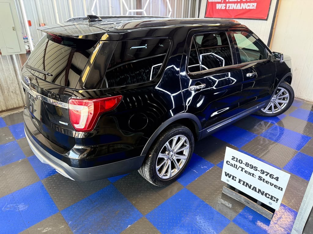 2016 Ford Explorer Image 16