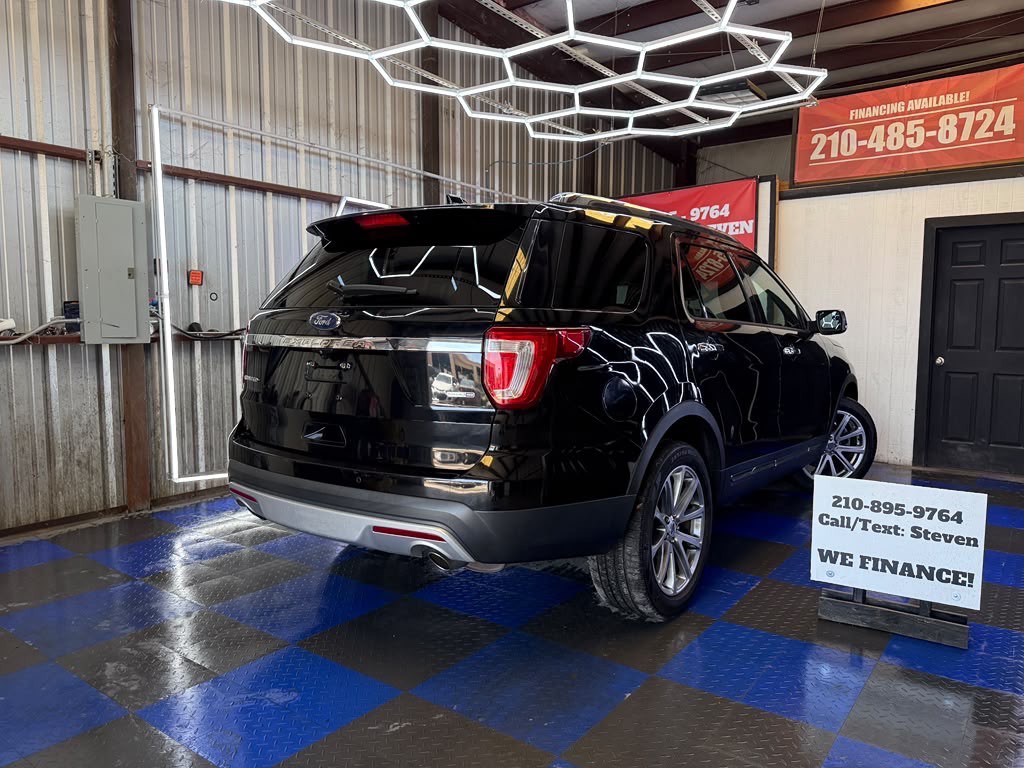 2016 Ford Explorer Image 18