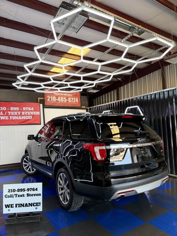 2016 Ford Explorer Image 26