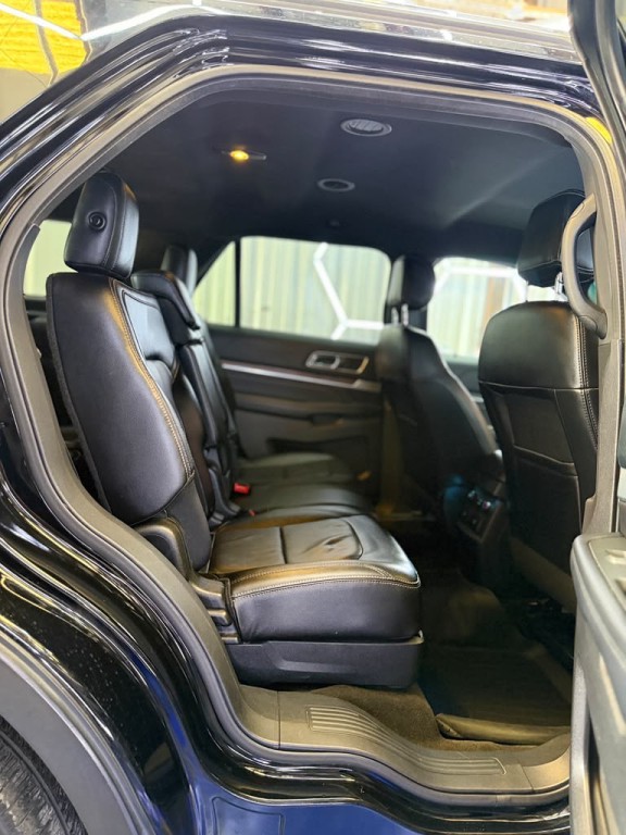 2016 Ford Explorer Image 40