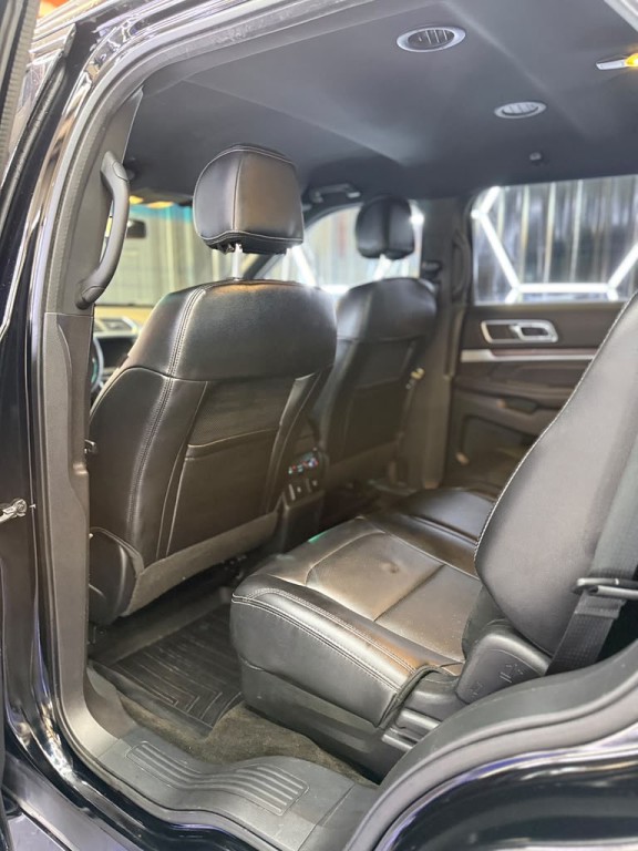 2016 Ford Explorer Image 41