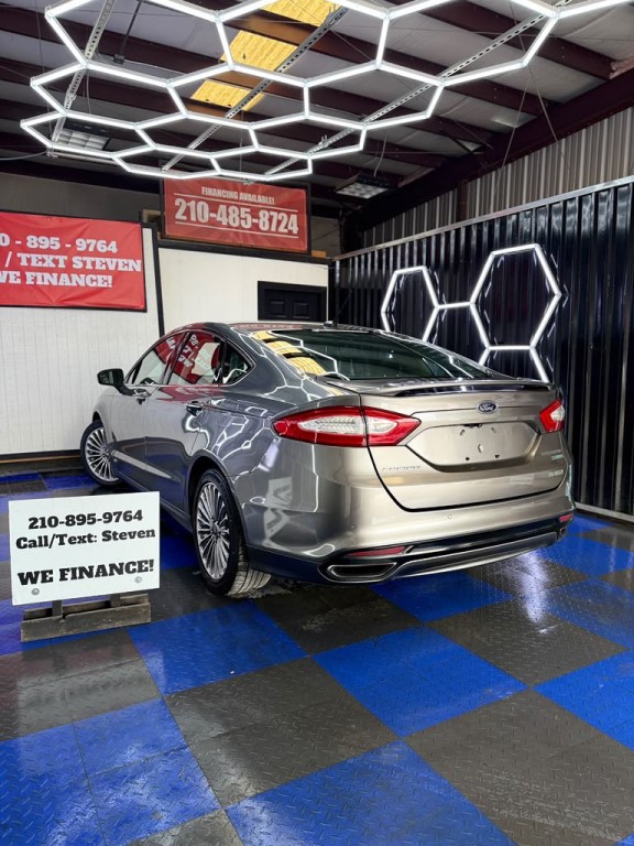 2013 Ford Fusion Image 24